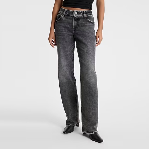 Express Light Wash Denim - Relaxed Straight Low Rise - 12S - Picture 5 of 6